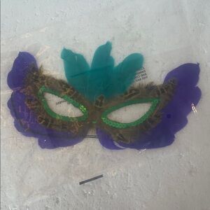 Feathered sequin Masquerade Mask Halloween cosplay theater costume party nwts